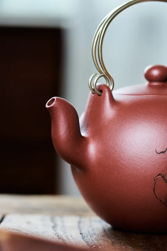 Zisha Teapots: Yi Li Zhu | 9 | 000 CNY 4