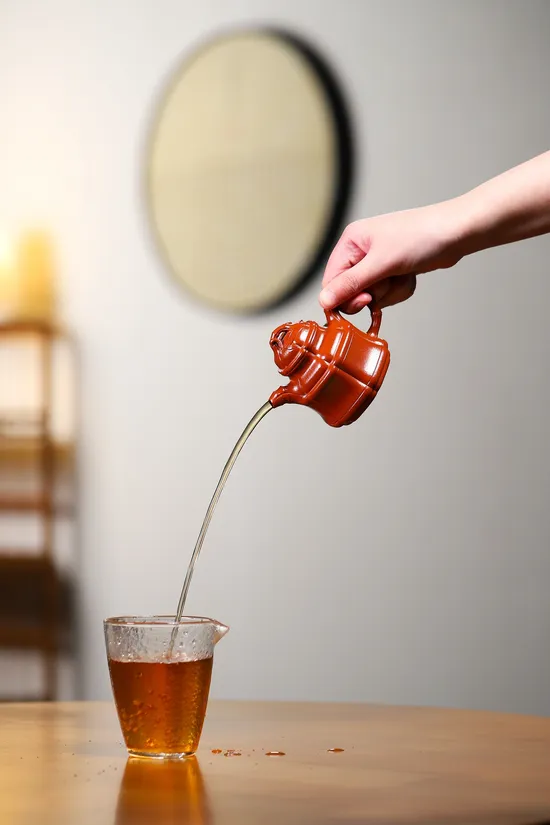 Zisha Teapots: Yang Junbao | Jingzhou aged vermilion clay | 2400 CNY 3