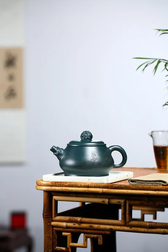 Zisha Teapots: Master Guo Chaogang | 400cc capacity 4