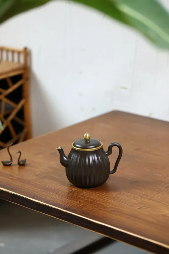 Zisha Teapots: 1650 CNY | Duan green clay 2