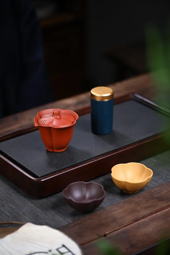 Yixing Clay Teapot Travel Set | Premium Lotus Design Tea Kit 3