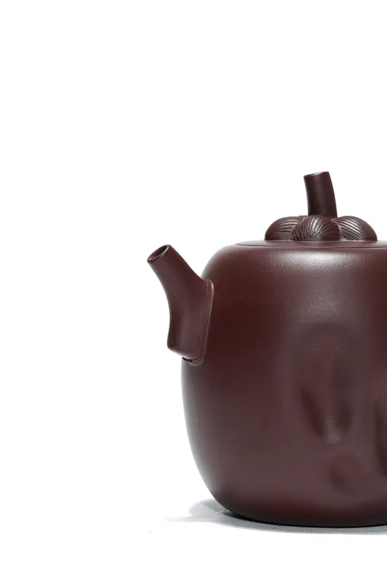 Premium Yixing Clay Teapot: Handcrafted Rushi Design, 250cc 1