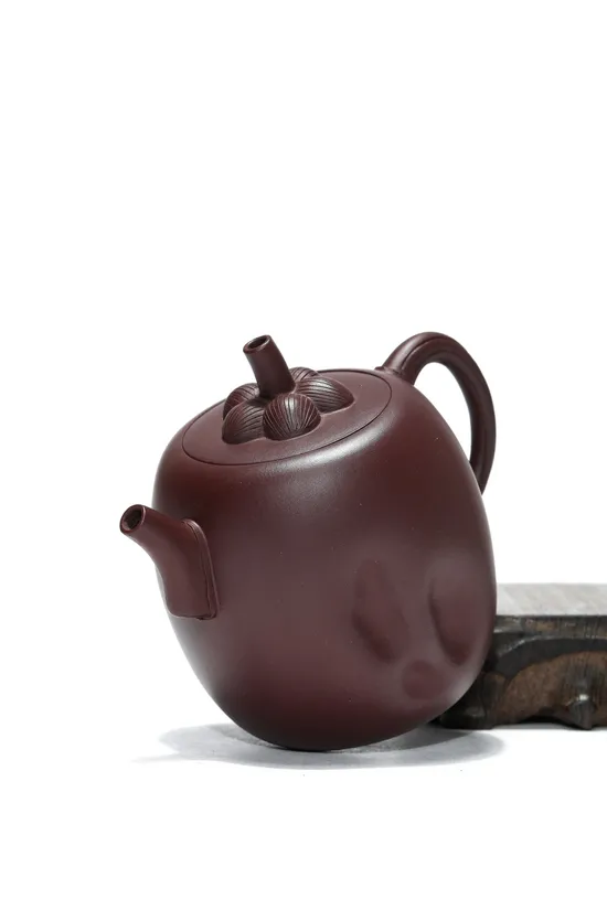 Premium Yixing Clay Teapot: Handcrafted Rushi Design, 250cc 9