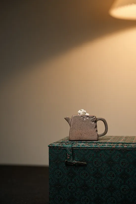 Yixing Zisha Teapot 80cc | Handcrafted Purple Clay Artisan Pot 8