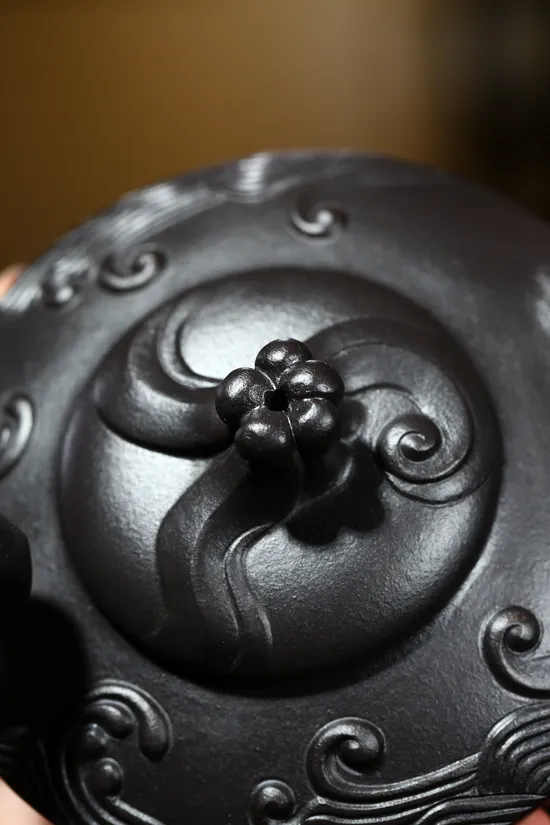 Premium Yixing Clay Teapot | Best Handcrafted Zisha Pottery Online 3