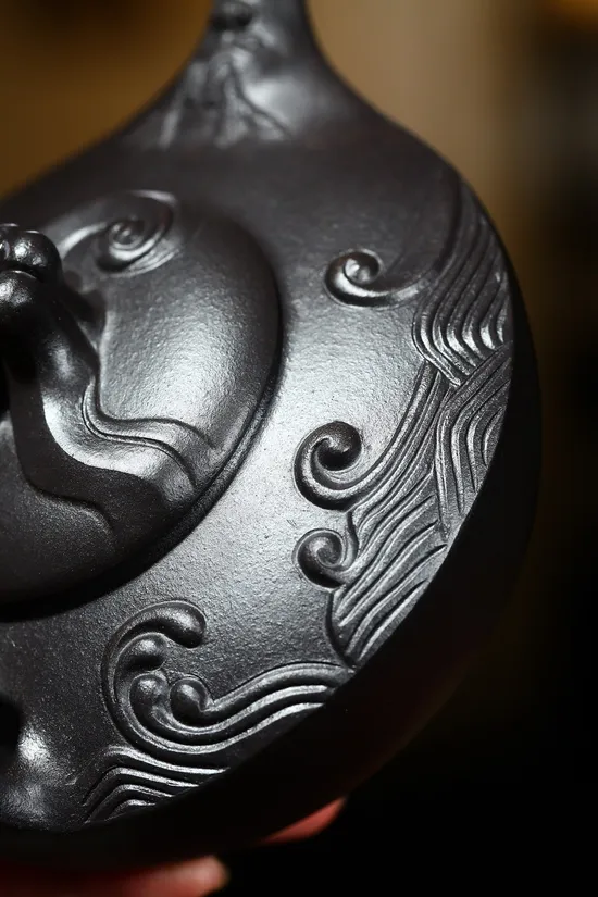 Premium Yixing Clay Teapot | Best Handcrafted Zisha Pottery Online 5