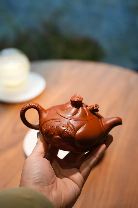 Premium Yixing Zisha Clay Teapot – Artisan Crafted, Dragon Design 1