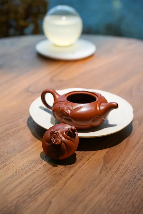 Premium Yixing Zisha Clay Teapot – Artisan Crafted, Dragon Design 3
