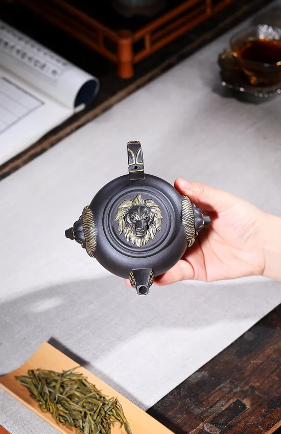 Zisha Teapots: Supreme Guardian | 1 | 650 CNY | Chu Dongping 2
