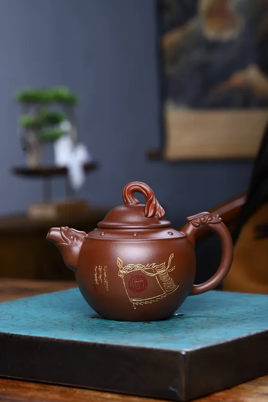 Premium Yixing Clay Teapot | Artisan Crafted Zisha Teapots 5