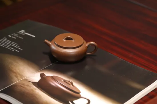 Zisha Teapots: CNY 900 | 120cc capacity | Xu Xueqiang 1