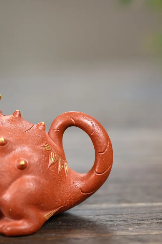 Yixing Zisha Teapot: Dragon-Turtle Artistry & Collectible Craft 6