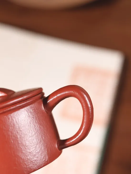 Zisha Teapots: Premium Coarse Zhu Ni | 180cc Capacity 1