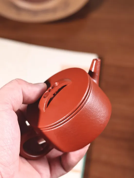 Zisha Teapots: Premium Coarse Zhu Ni | 180cc Capacity 5