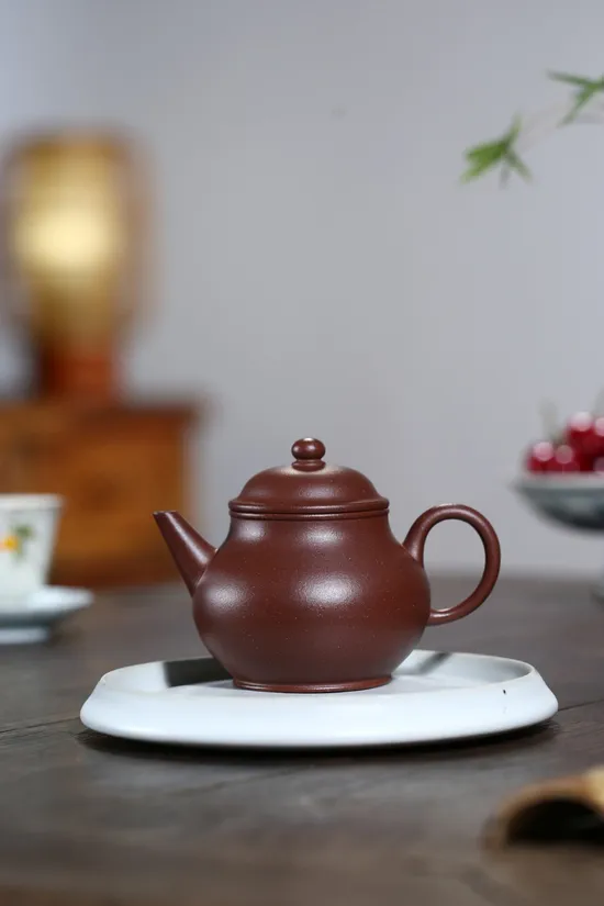 Premium Yixing Zisha Clay Teapot – Handcrafted Elegance 1