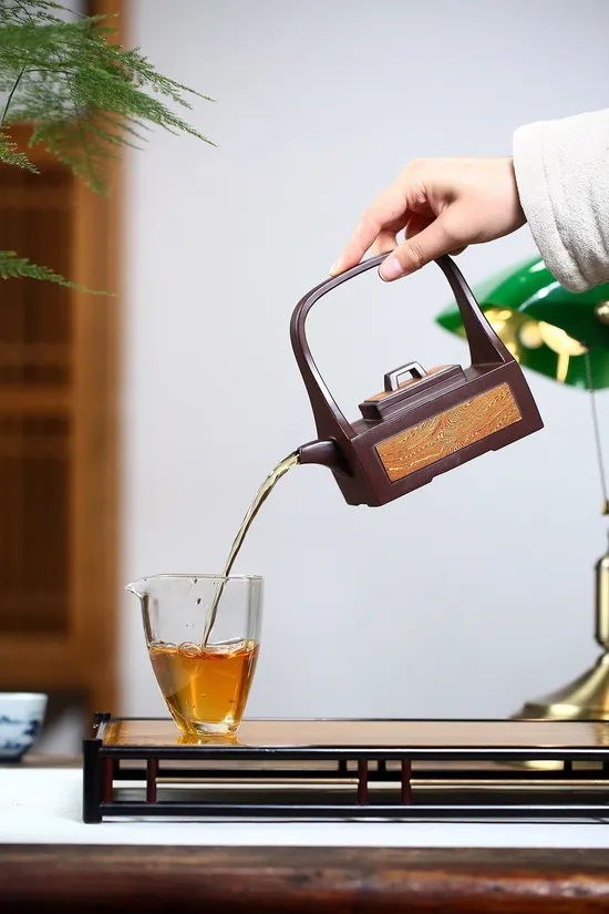 Zisha Teapots: 3900 CNY | Yudai Tiliang 3