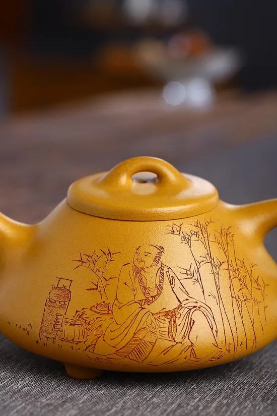 Authentic Yixing Zisha Teapot - Handcrafted Collectible Purple Clay Art 2