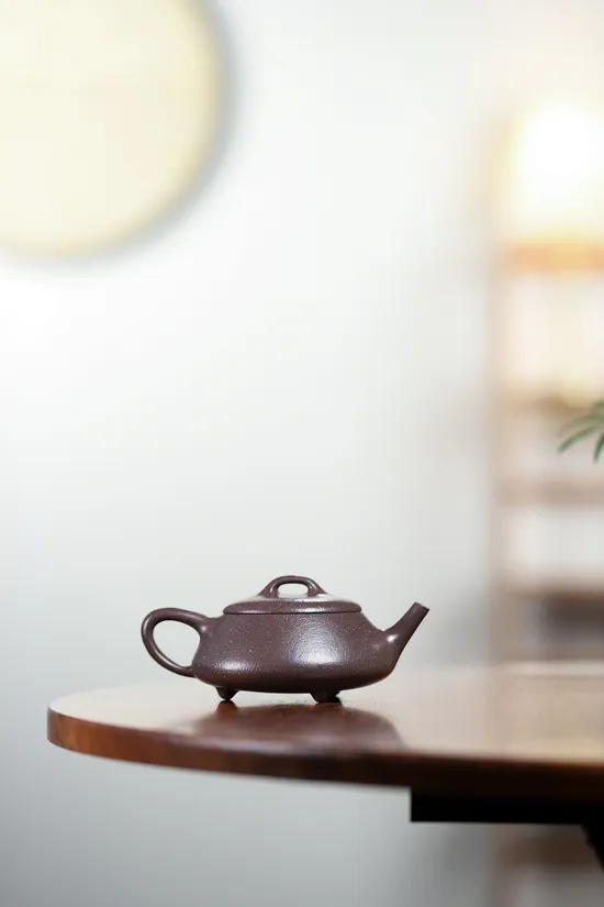 Vintage Zisha Clay Teapot | Handcrafted Yixing Pot | Yang Peng 9