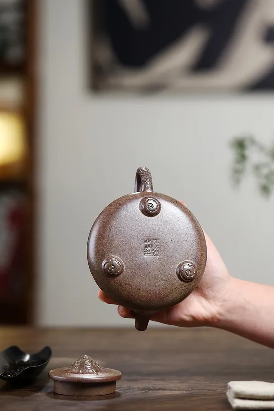 Zisha Teapots: Manpiao | 2100 CNY 6
