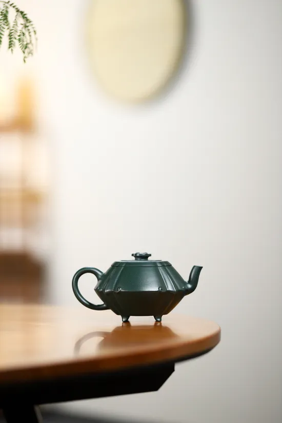 Zisha Teapots: Min Guo green clay | Yang Junbao 1