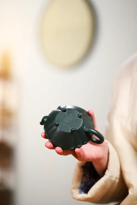 Zisha Teapots: Min Guo green clay | Yang Junbao 3