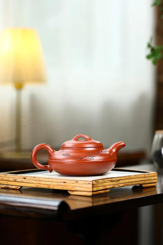 Yixing Zisha Teapot - Master Huang Weimin's Collectible Artwork 1