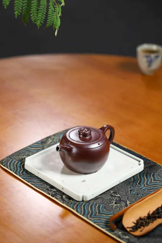Golden Dragon Blood Clay Yixing Teapot | Handcrafted Collectible 2