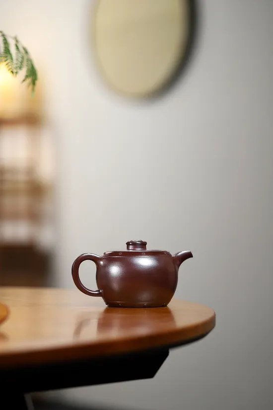 Golden Dragon Blood Clay Yixing Teapot | Handcrafted Collectible 7