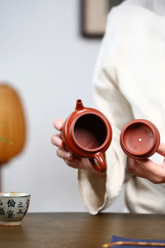 Zisha Teapots: Original Mine Da Hongpao | Master Qizhijun 2