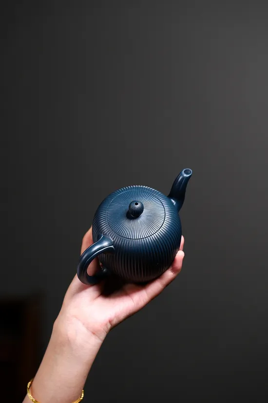 Yixing Zisha Teapot | Artisan Zhou Jianliang | Collectible 50CC Tianqing Clay 4