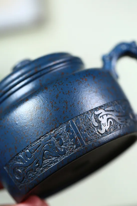 Dezhong Dragon Yixing Clay Teapot - Handcrafted Artistry 2