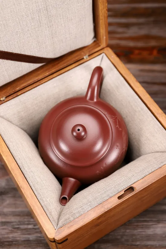 Yixing Zisha Teapot: Rose Clay, Handcrafted Artisan Teapot 3