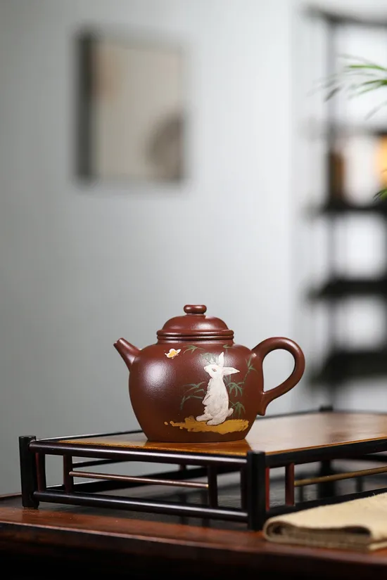Premium Yixing Zisha Teapot | Handcrafted Collectible Artisan Ceramics 2
