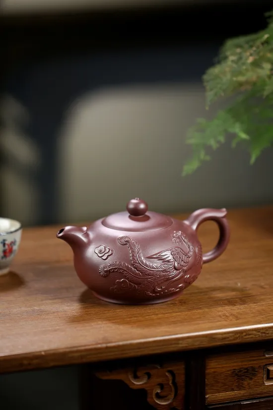 Yixing Zisha Teapot Masterpiece - Wang Fang's Rare Clay Artistry 6