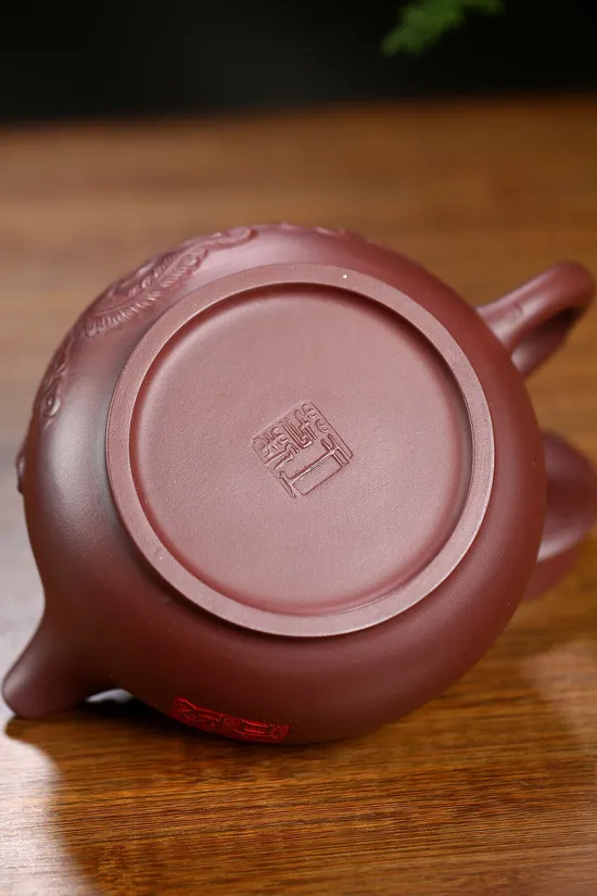Yixing Zisha Teapot Masterpiece - Wang Fang's Rare Clay Artistry 7