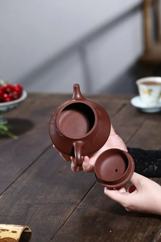 Handcrafted Zisha Clay Teapot | Premium Yixing Artisan Teapot 4