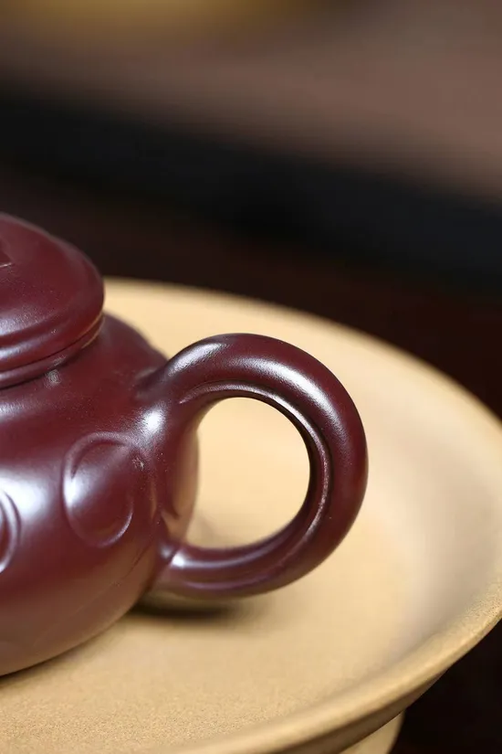Yixing Teapot | Handcrafted Dragon's Blood Clay Artistry 4