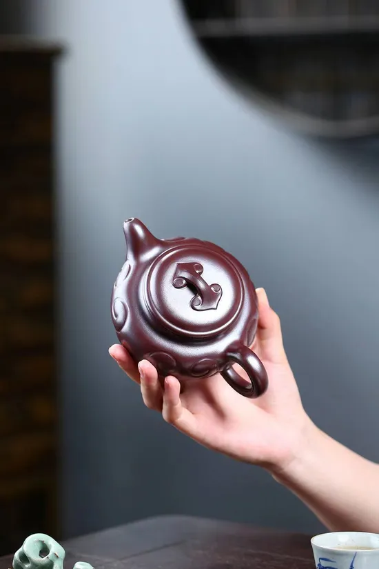 Yixing Teapot | Handcrafted Dragon's Blood Clay Artistry 6