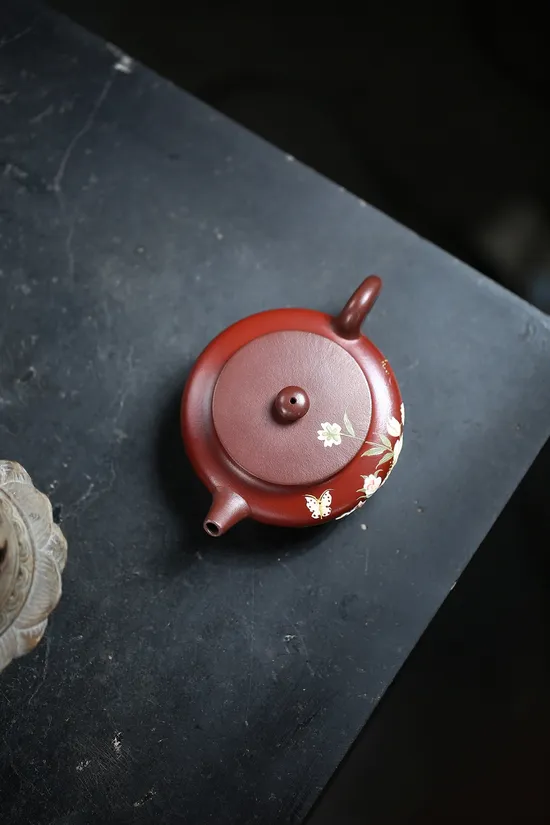 Premium Yixing Clay Teapot | Handcrafted Zisha Artistry 3