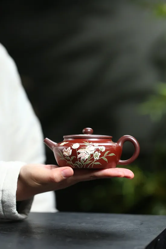 Premium Yixing Clay Teapot | Handcrafted Zisha Artistry 5