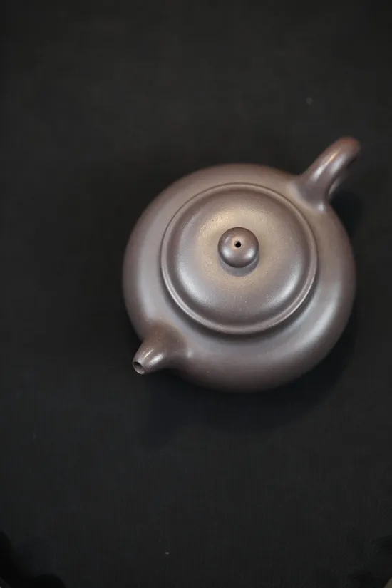 Yixing Zisha Teapot | Handcrafted Tianqing Clay Artisan Pottery 1