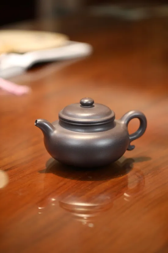 Yixing Zisha Teapot | Handcrafted Tianqing Clay Artisan Pottery 6