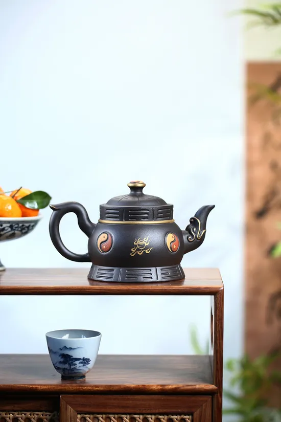 Premium Yixing Zisha Teapot Handcrafted Clay Artisan Pottery 4