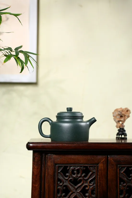 Best Yixing Clay Teapots | Handcrafted & Authentic Designs 2