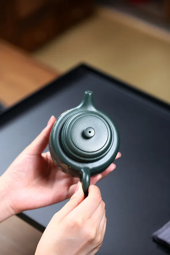 Best Yixing Clay Teapots | Handcrafted & Authentic Designs 4