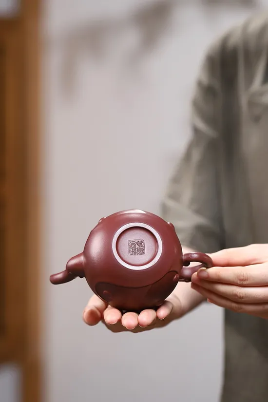 Yixing Zisha Teapot - Dragon Design Handcrafted Artisan Ceramics 7