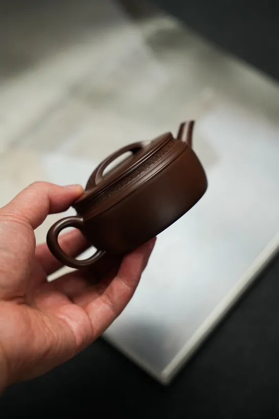 Premium Yixing Zisha Teapot - Classic Hanwa Design 160cc 1