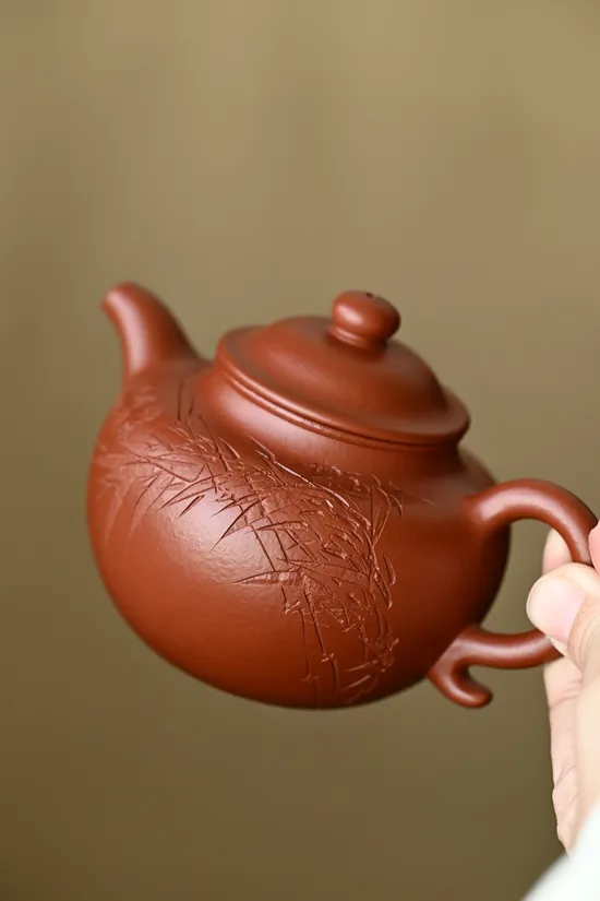 Zisha Teapots: handcrafted | vermilion clay | 210cc capacity 2