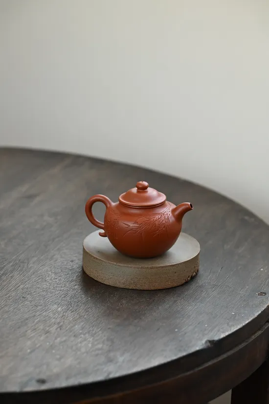 Zisha Teapots: handcrafted | vermilion clay | 210cc capacity 5