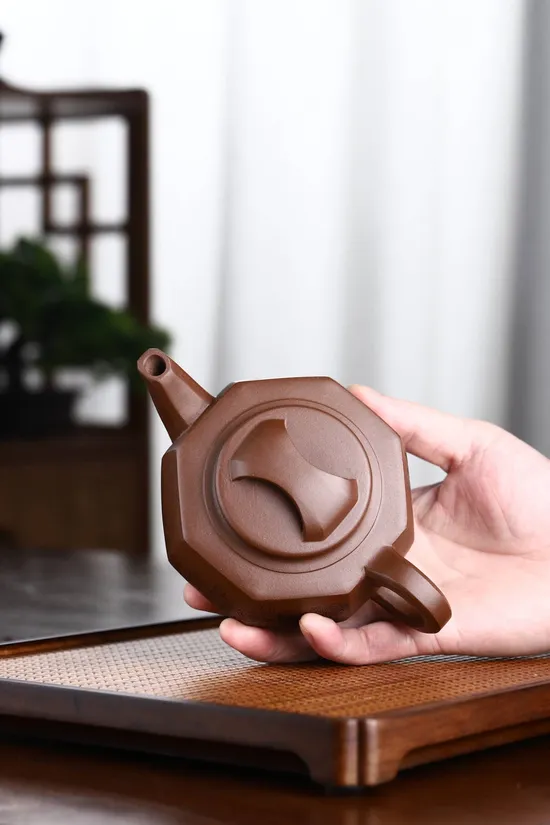 Premium Yixing Zisha Teapot – Handcrafted Artisan Six-Sided Design 6